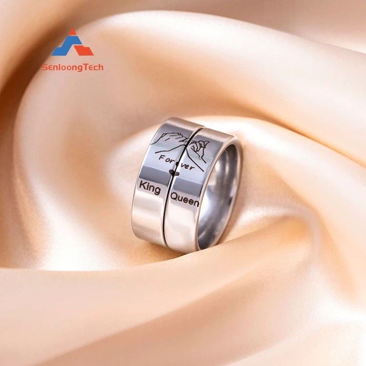 Minimalist etched couple ring